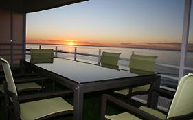 Apartamento En Primera Linea/Beachfront Apartment
