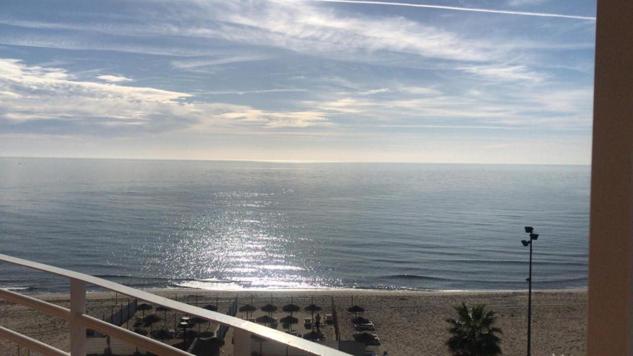 Apartamento En Primera Linea/Beachfront Apartment Fuengirola Exterior photo