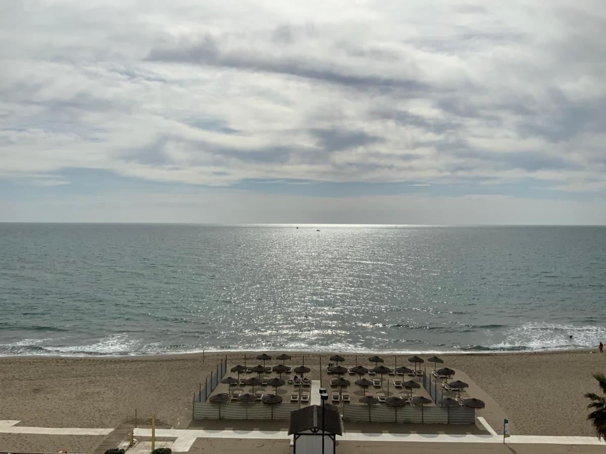 Apartamento En Primera Linea/Beachfront Apartment Fuengirola Exterior photo