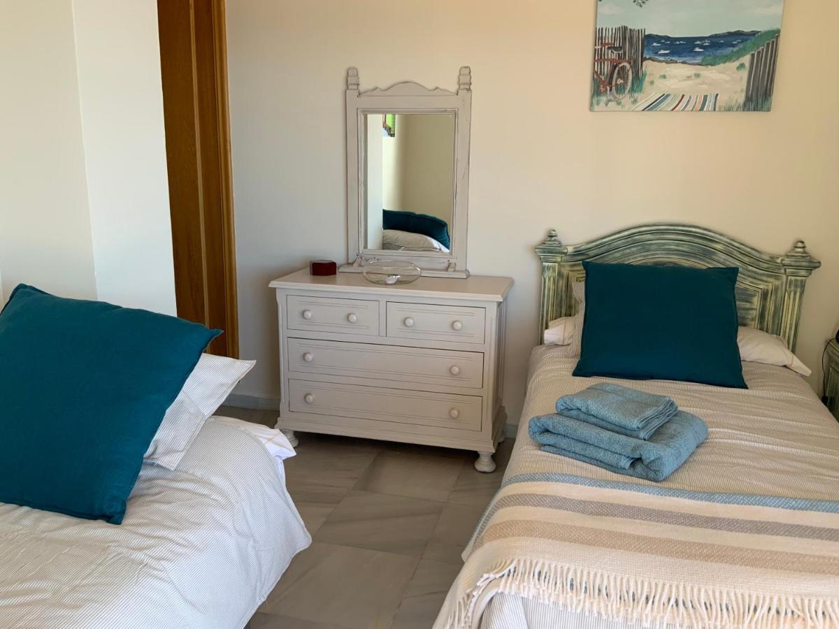Apartamento En Primera Linea/Beachfront Apartment Fuengirola Exterior photo