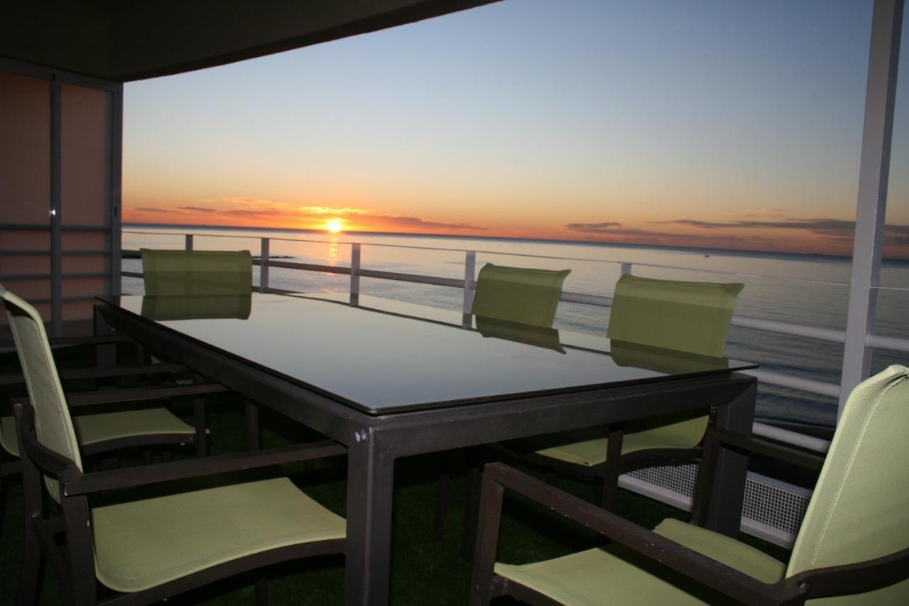 Apartamento En Primera Linea/Beachfront Apartment Fuengirola Exterior photo