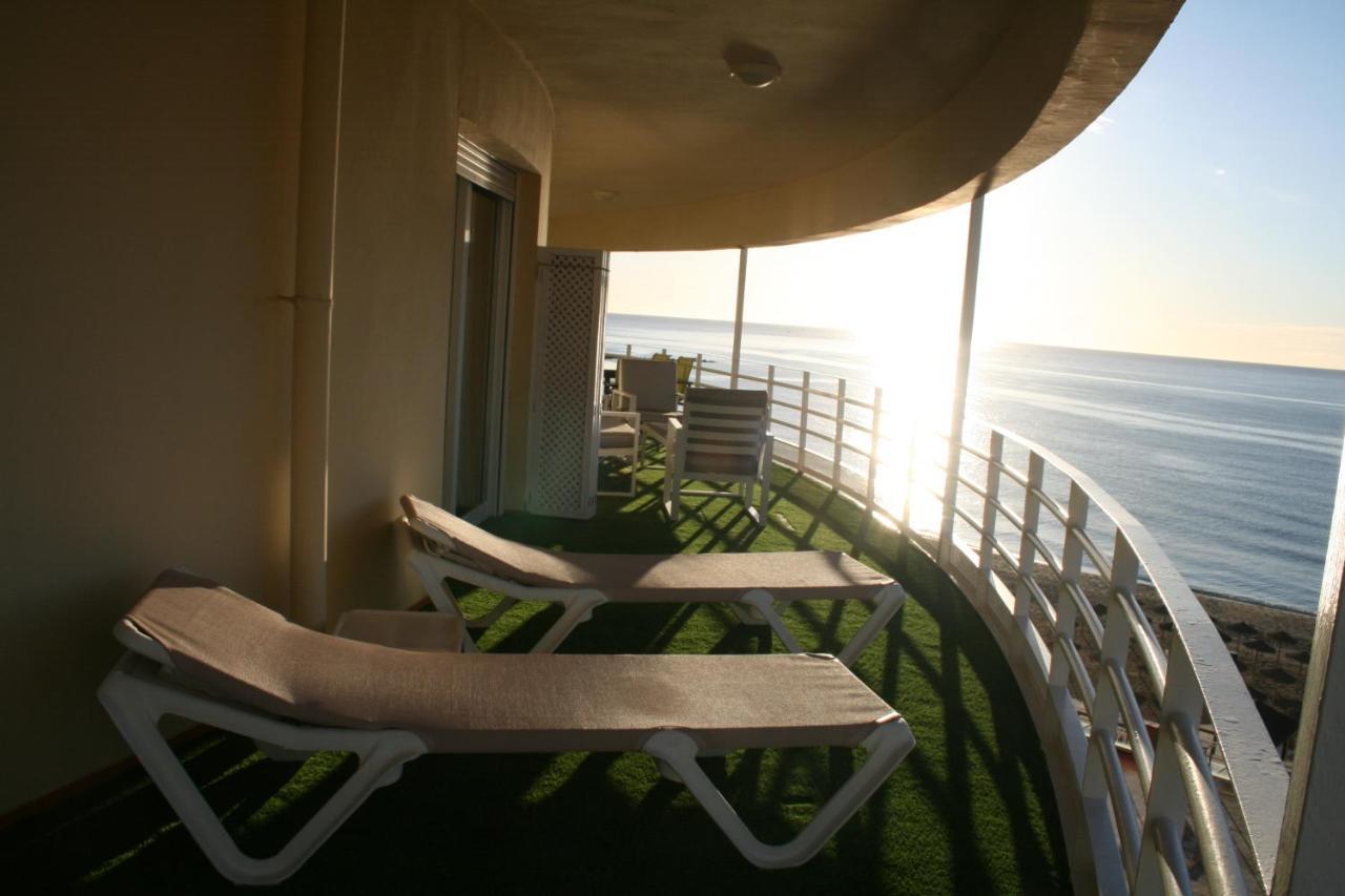 Apartamento En Primera Linea/Beachfront Apartment Fuengirola Exterior photo