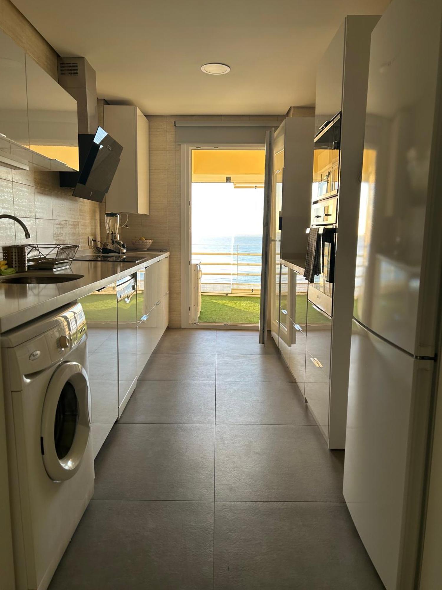 Apartamento En Primera Linea/Beachfront Apartment Fuengirola Exterior photo